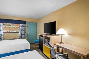 Days Inn by Wyndham Renfro Valley Mount Vernon