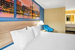 Days Inn by Wyndham Renfro Valley Mount Vernon