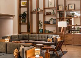 DoubleTree by Hilton Atlanta Windy Hill Ballpark