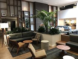 DoubleTree by Hilton Atlanta Windy Hill Ballpark