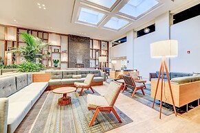 DoubleTree by Hilton Atlanta Windy Hill Ballpark