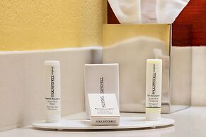 DoubleTree by Hilton Atlanta Windy Hill Ballpark