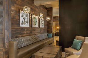 Embassy Suites by Hilton Tulsa I-44