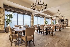 Embassy Suites by Hilton Tulsa I-44