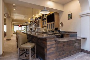 Embassy Suites by Hilton Tulsa I-44