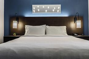 Embassy Suites by Hilton Tulsa I-44