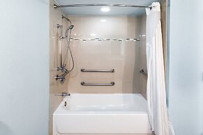 Holiday Inn Resort South Padre Island - Beach Front by IHG