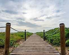 Holiday Inn Resort South Padre Island - Beach Front by IHG