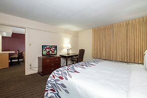 Red Roof Inn & Suites Hazleton