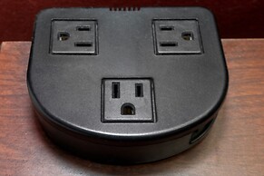 Red Roof Inn & Suites Hazleton