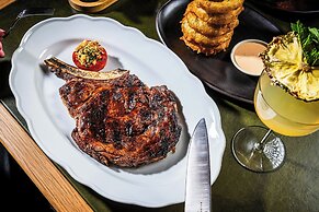 Walt Disney World Swan