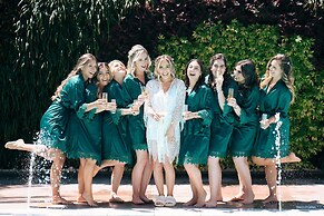 Walt Disney World Swan