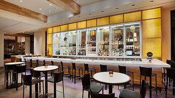 Walt Disney World Swan