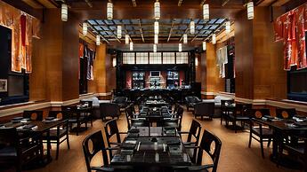 Walt Disney World Swan