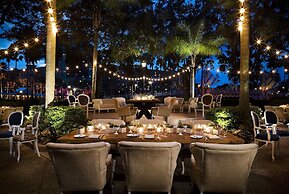 Walt Disney World Swan