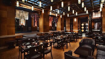 Walt Disney World Swan