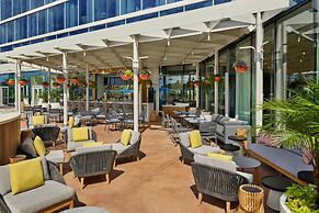 Walt Disney World Swan