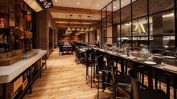 Walt Disney World Swan