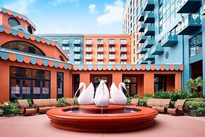 Walt Disney World Swan