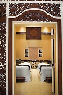 Walt Disney World Swan