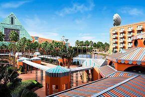 Walt Disney World Swan