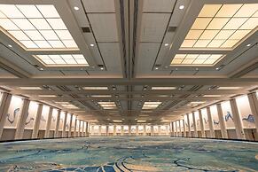 Walt Disney World Swan