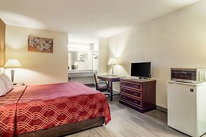 Econo Lodge Acworth