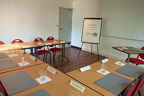 Campanile Chambray Les Tours