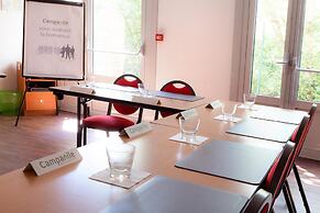 Campanile Chambray Les Tours