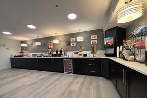 Ramada by Wyndham Springfield North