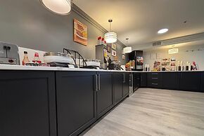 Ramada by Wyndham Springfield North