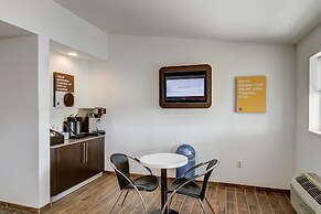 Motel 6 Berea, KY