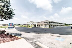 Motel 6 Berea, KY