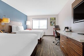 The Lux Hotel & Conference Center, Ascend Hotel Collection