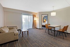 The Lux Hotel & Conference Center, Ascend Hotel Collection