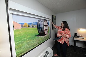 The Lux Hotel & Conference Center, Ascend Hotel Collection