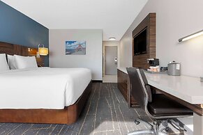 The Lux Hotel & Conference Center, Ascend Hotel Collection