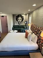 The Adler a Hollywood Hills Hotel