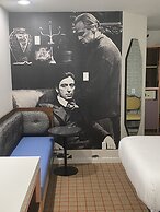 The Adler a Hollywood Hills Hotel