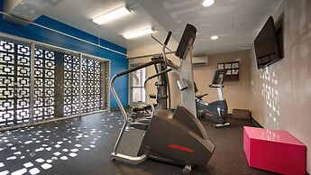 The Adler a Hollywood Hills Hotel