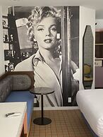 The Adler a Hollywood Hills Hotel