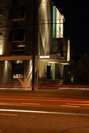 The Adler a Hollywood Hills Hotel