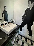 The Adler a Hollywood Hills Hotel