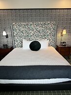 The Adler a Hollywood Hills Hotel