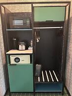 The Adler a Hollywood Hills Hotel