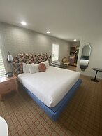 The Adler a Hollywood Hills Hotel