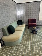 The Adler a Hollywood Hills Hotel