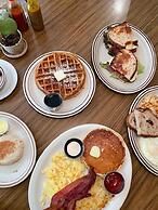 The Adler a Hollywood Hills Hotel