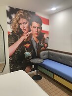 The Adler a Hollywood Hills Hotel