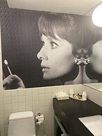 The Adler a Hollywood Hills Hotel